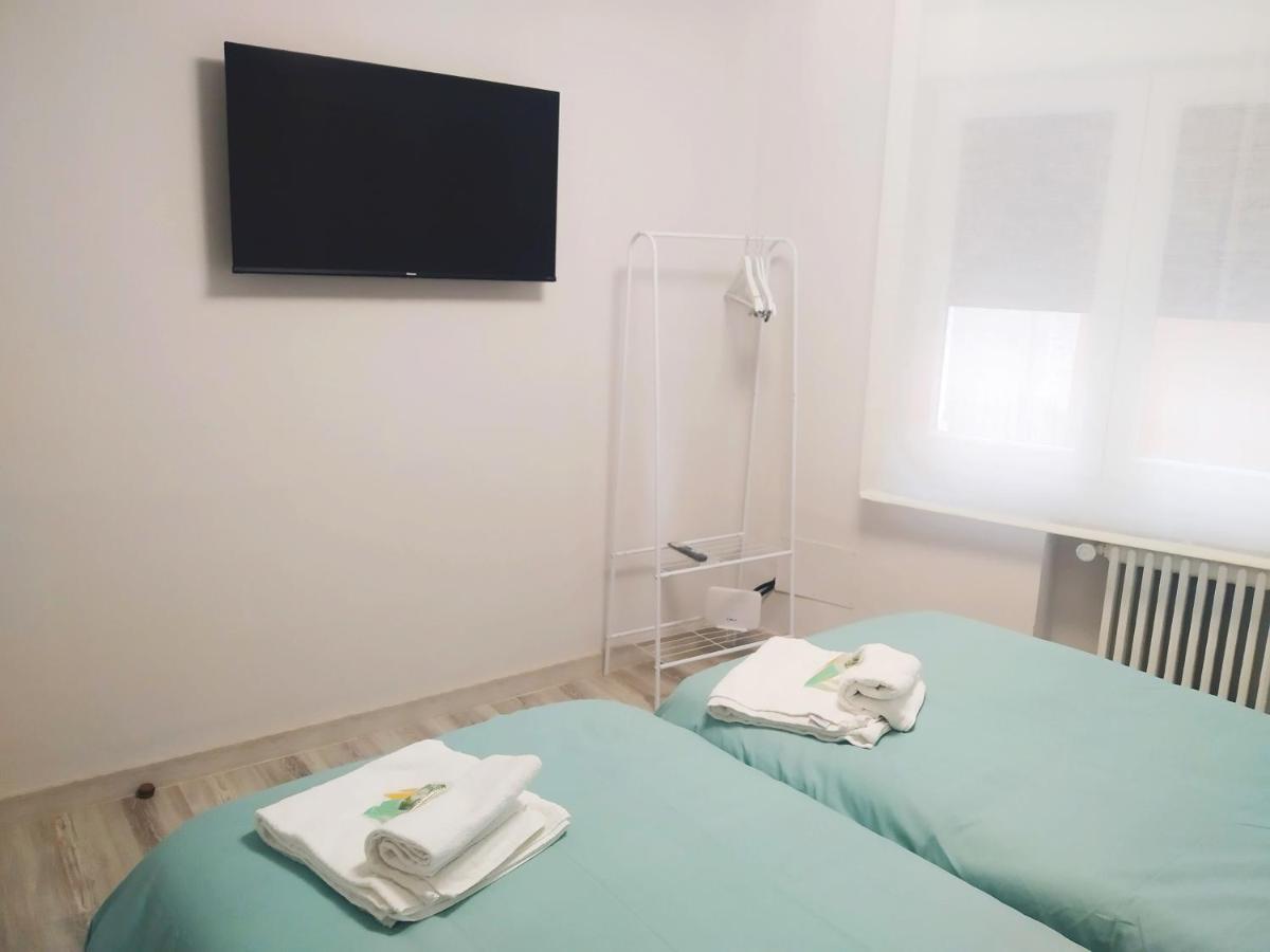 Megano, Apartamento A Estrenar En La Ruta Vinos. Junto A Estanciones. Oviedo Exterior foto