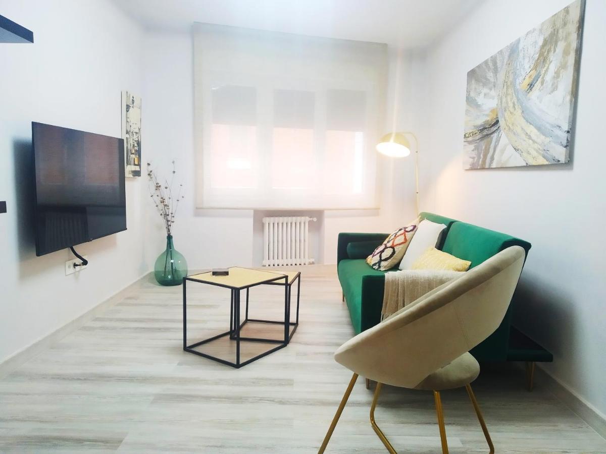 Megano, Apartamento A Estrenar En La Ruta Vinos. Junto A Estanciones. Oviedo Exterior foto